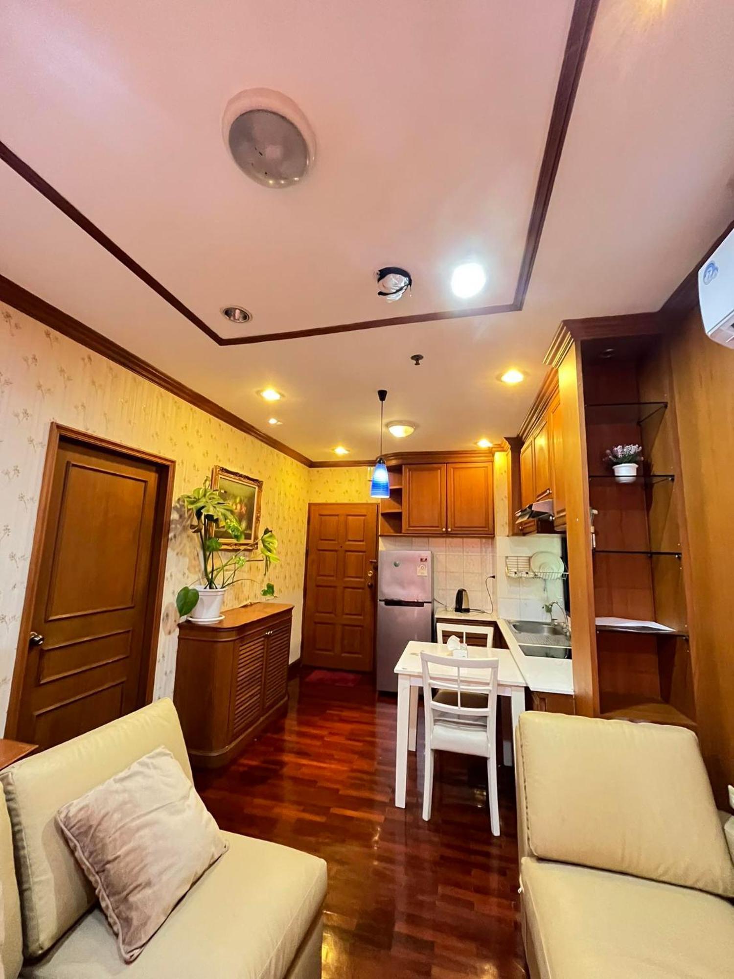 Grand Diamond Condo Suites Bangkok Exteriör bild