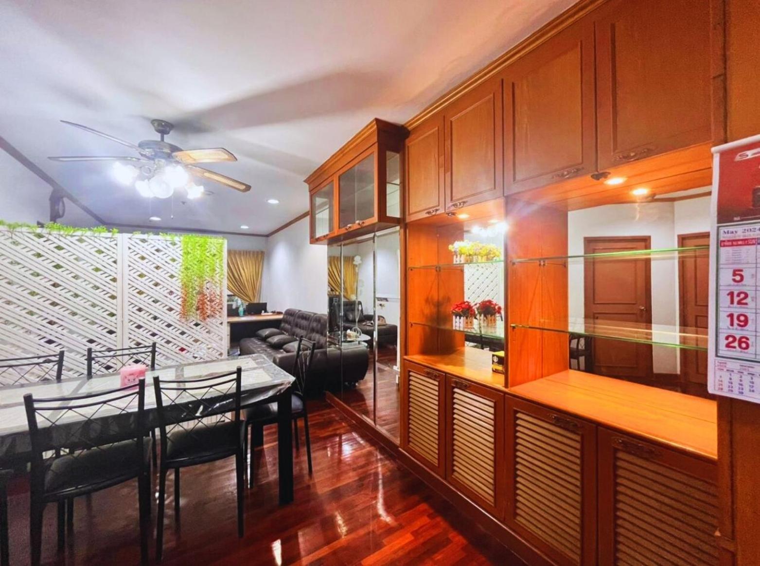 Grand Diamond Condo Suites Bangkok Exteriör bild